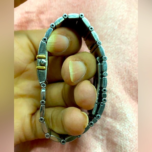 OMEGA WATCH WITH DIAMONDS & SQUARE DIAL- ORIGINAL WITH AUTHENTICITY CARD… - Picture 4 of 7